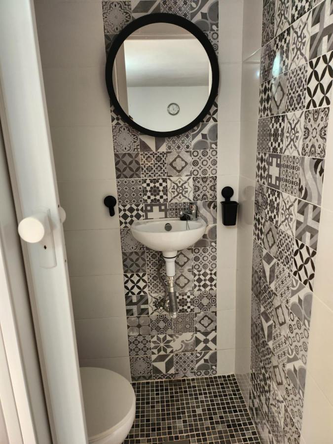 Apartamento Fabulosa Casa En El Corazon De San Sebastian Almuñécar Exterior foto